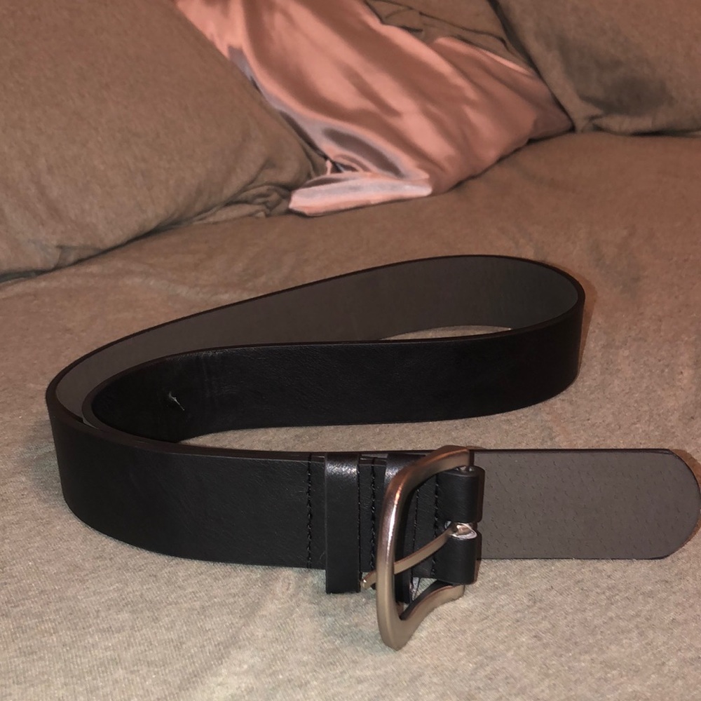 black belt with silver latch